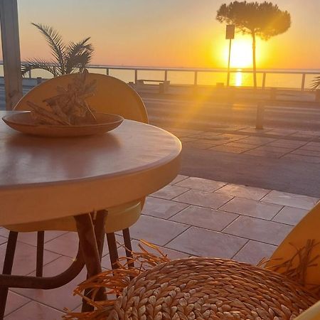 Sunrise Boho Studio Larnaca Bagian luar foto